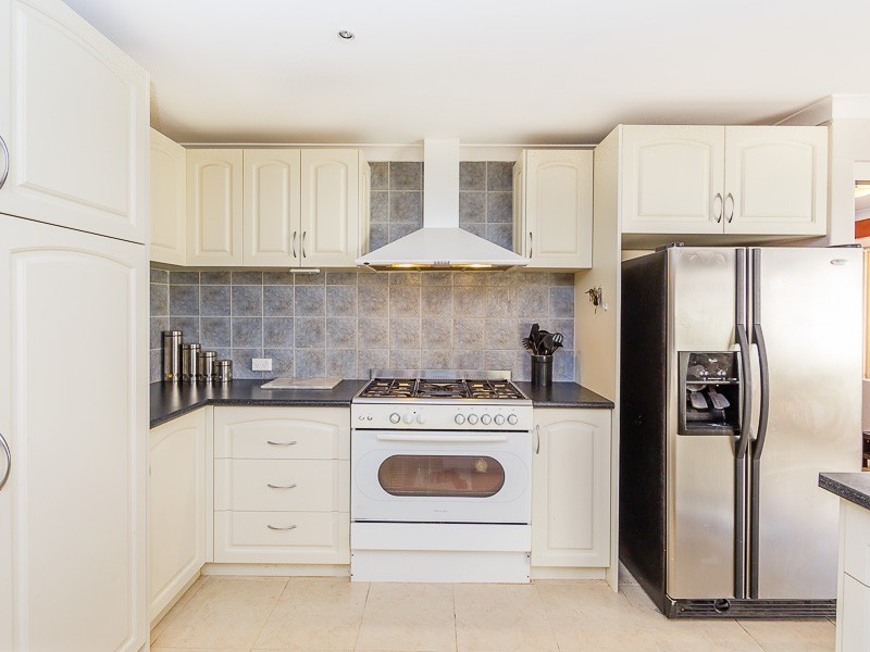 43 Corring Way, Parmelia WA 6167