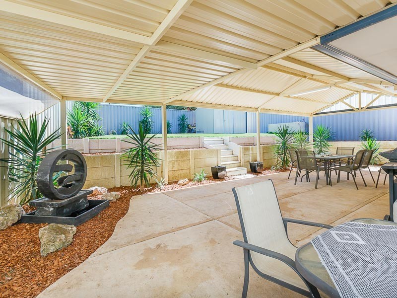 43 Corring Way, Parmelia WA 6167