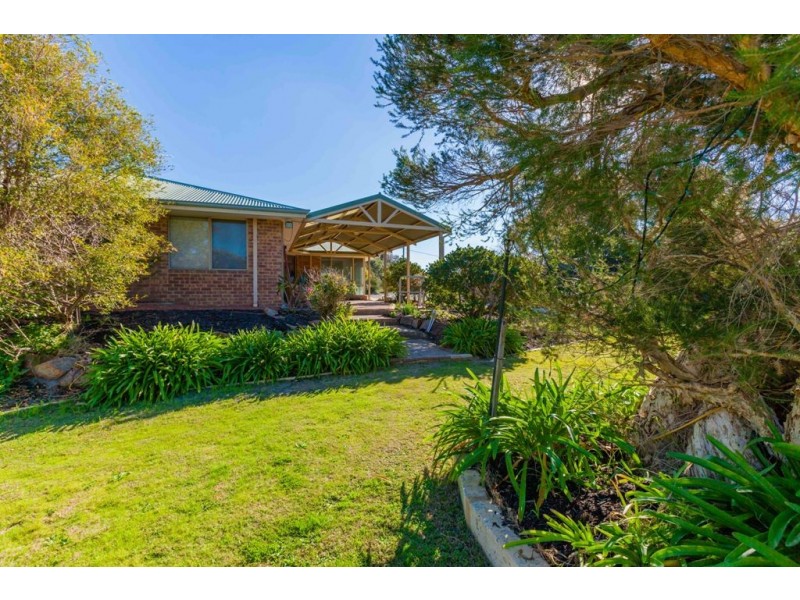 8 Fairway View, Casuarina WA 6167