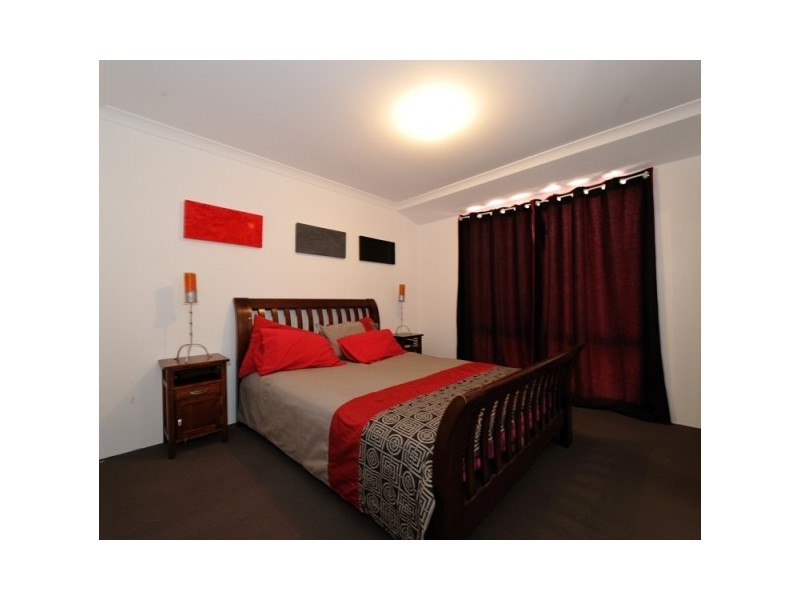 4 Topaz Lane, Wellard WA 6170