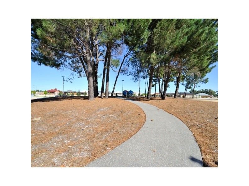 4 Topaz Lane, Wellard WA 6170