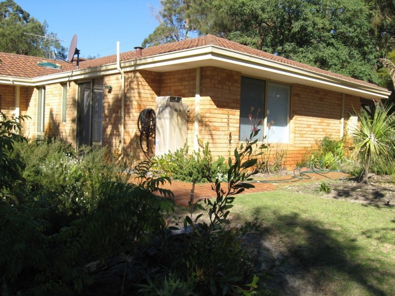 1 Farrier Court, Wellard WA 6170