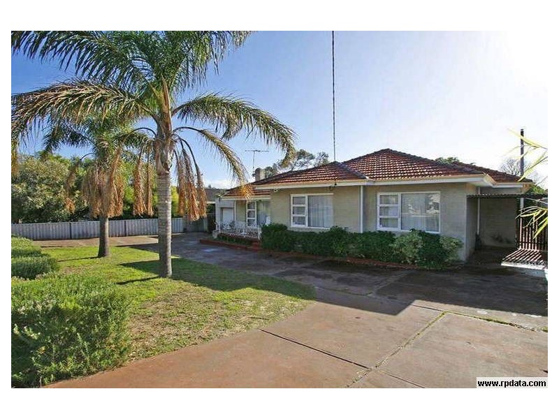 156 Forrest Road, Hamilton Hill WA 6163