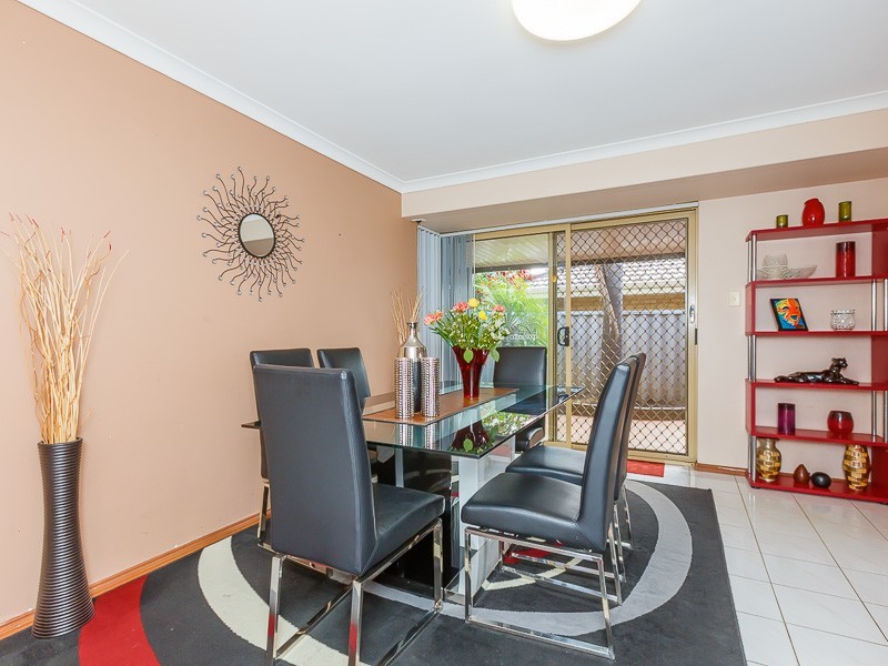 14 Cowlishaw Rise, Parmelia WA 6167
