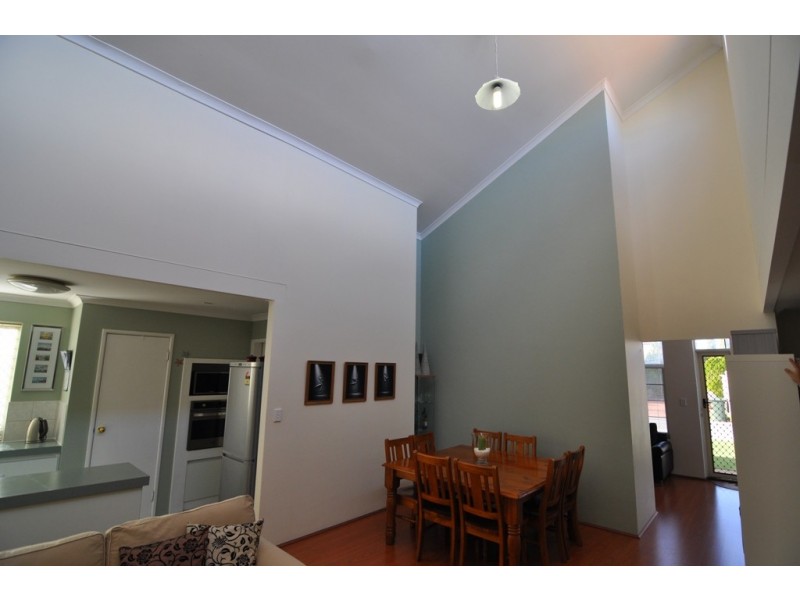 16 Gochean Avenue, Bentley WA 6102