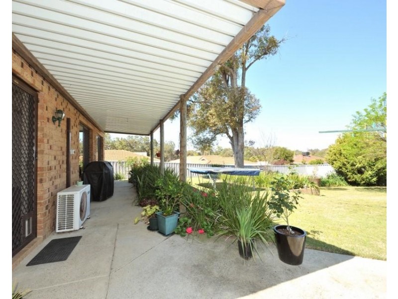 50 Sloan Drive, Leda WA 6170