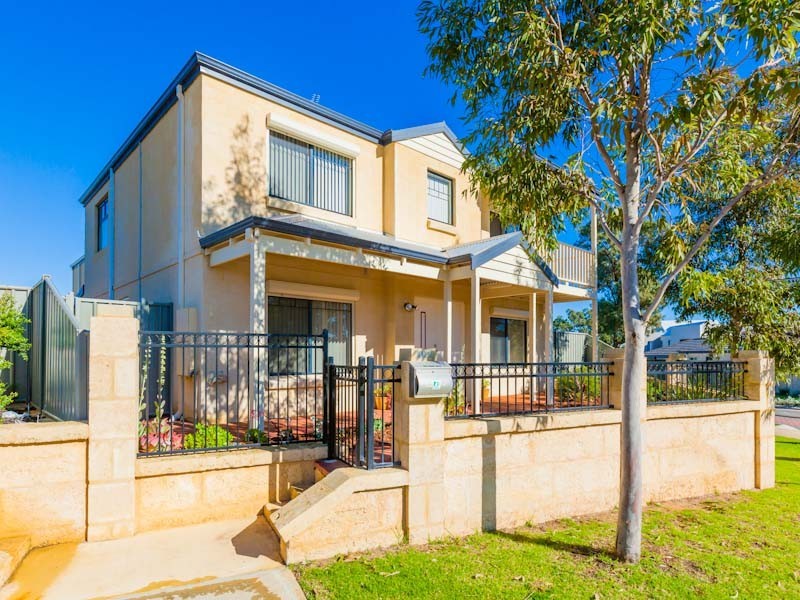 307 Lambeth Circle, Wellard WA 6170