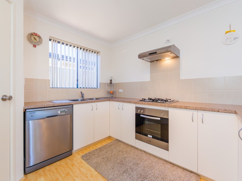 307 Lambeth Circle, Wellard WA 6170