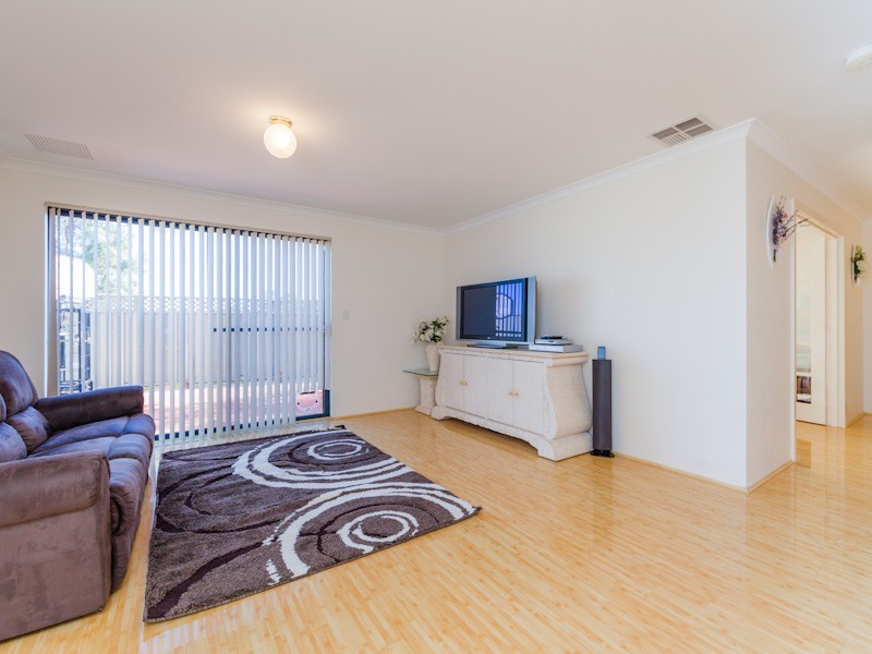 307 Lambeth Circle, Wellard WA 6170