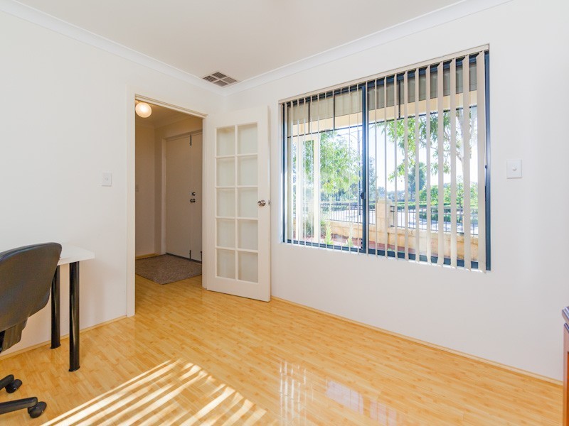 307 Lambeth Circle, Wellard WA 6170