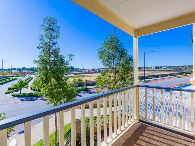 307 Lambeth Circle, Wellard WA 6170