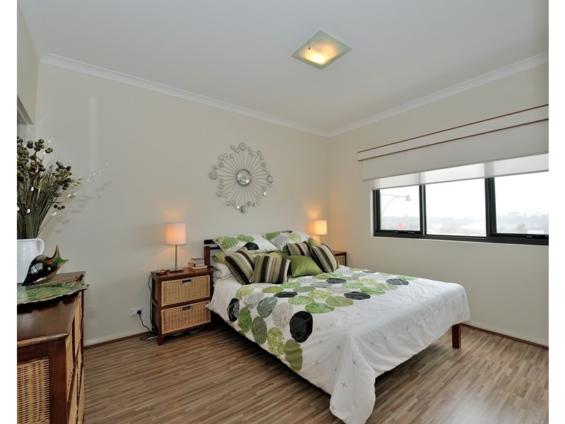 19/19 Junction Boulevard, Cockburn Central WA 6164