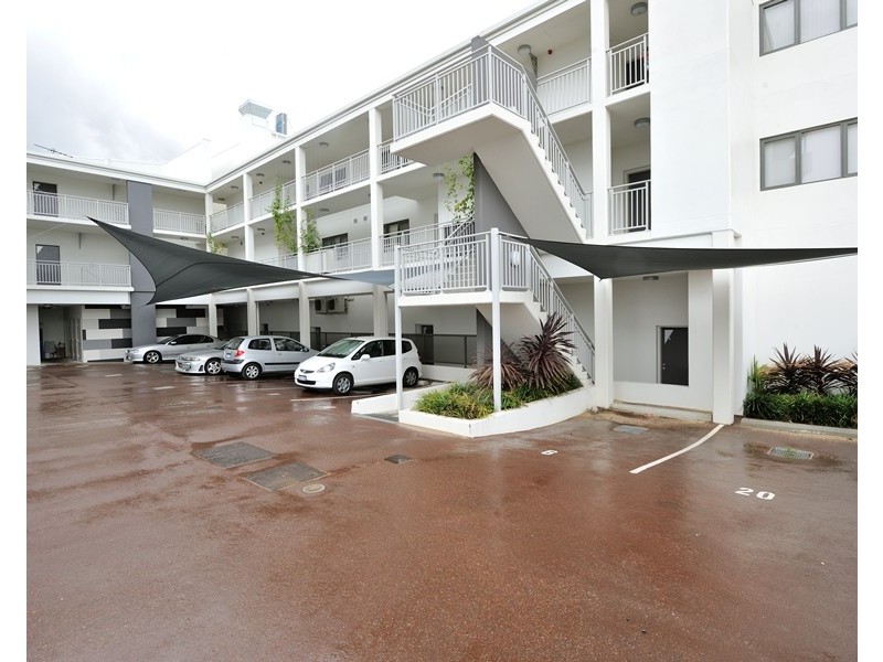 19/19 Junction Boulevard, Cockburn Central WA 6164