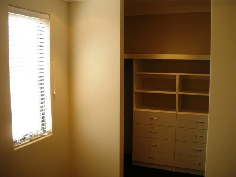 1 Crest Place, Safety Bay WA 6169