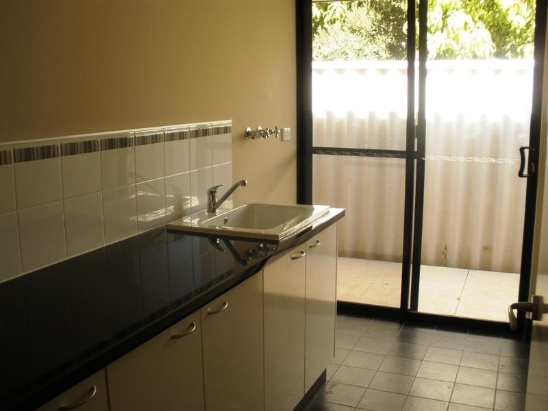 1 Crest Place, Safety Bay WA 6169