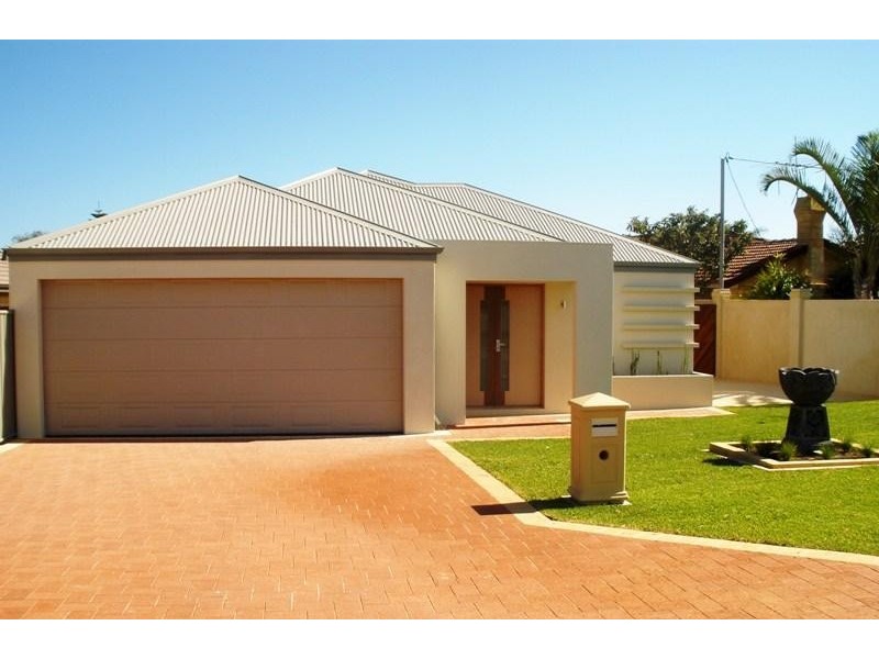 1a Crest Place, Safety Bay WA 6169