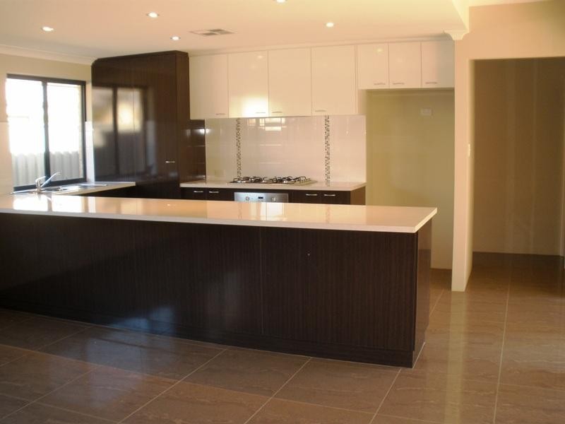 1a Crest Place, Safety Bay WA 6169