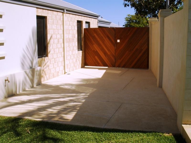 1a Crest Place, Safety Bay WA 6169