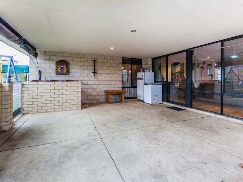1 McKenzie Corner, Bertram WA 6167
