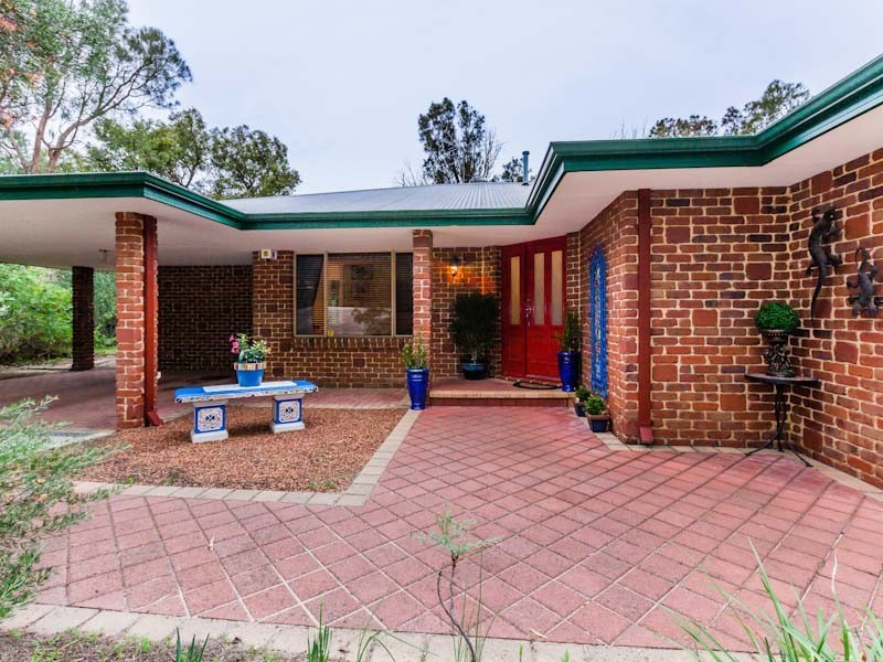 6 Coachman Court, Wellard WA 6170