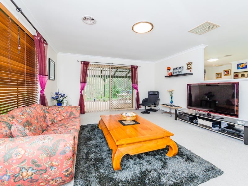 6 Coachman Court, Wellard WA 6170