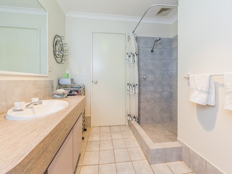 6 Coachman Court, Wellard WA 6170