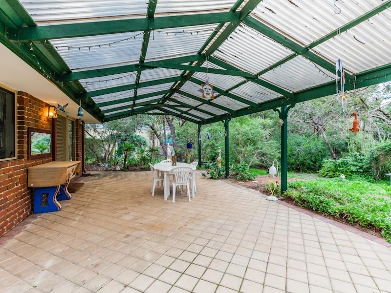 6 Coachman Court, Wellard WA 6170