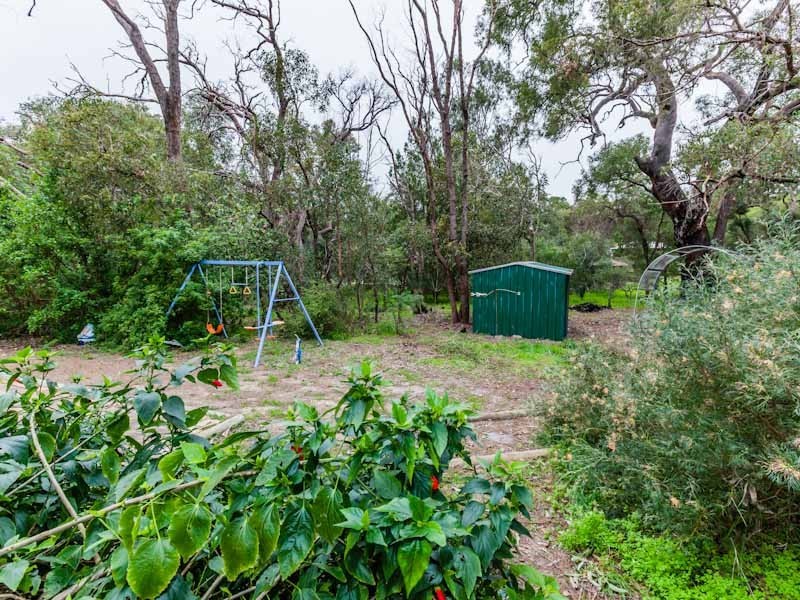 6 Coachman Court, Wellard WA 6170