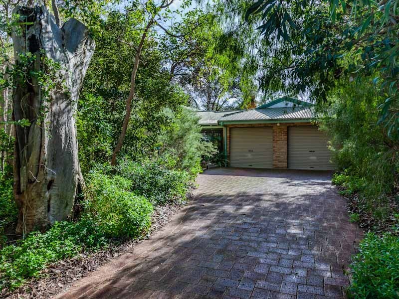3 Coachman Court, Wellard WA 6170
