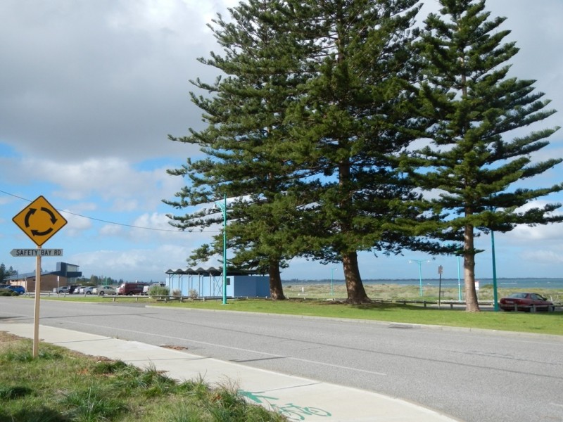 50 Penguin Road, Shoalwater WA 6169