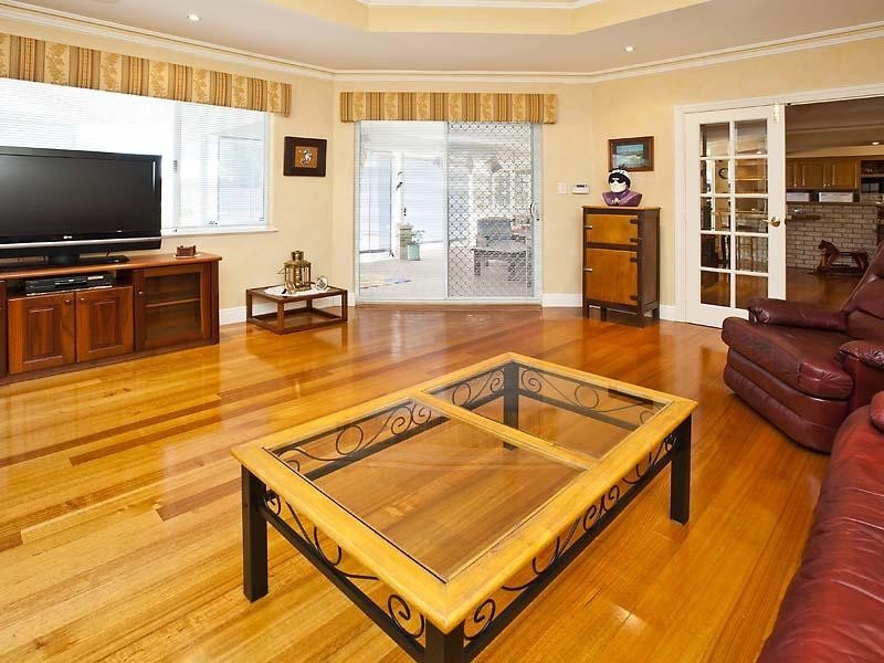 118 Fendam Street, Warnbro WA 6169
