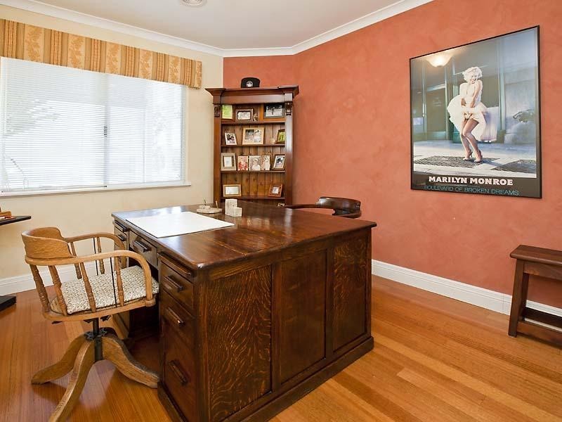 118 Fendam Street, Warnbro WA 6169