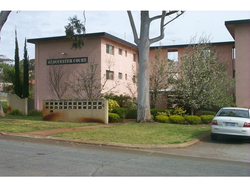 21/4 Canham Way, Orelia WA 6167