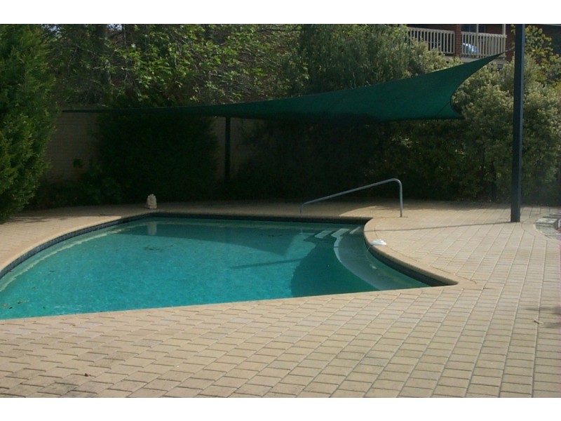 21/4 Canham Way, Orelia WA 6167