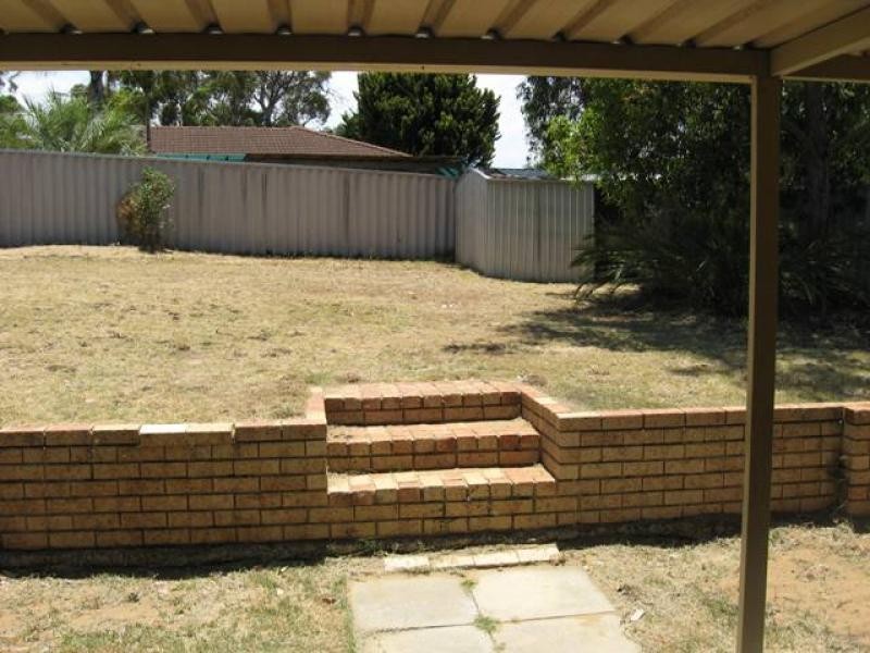 24 Shaw Mews, Leda WA 6170