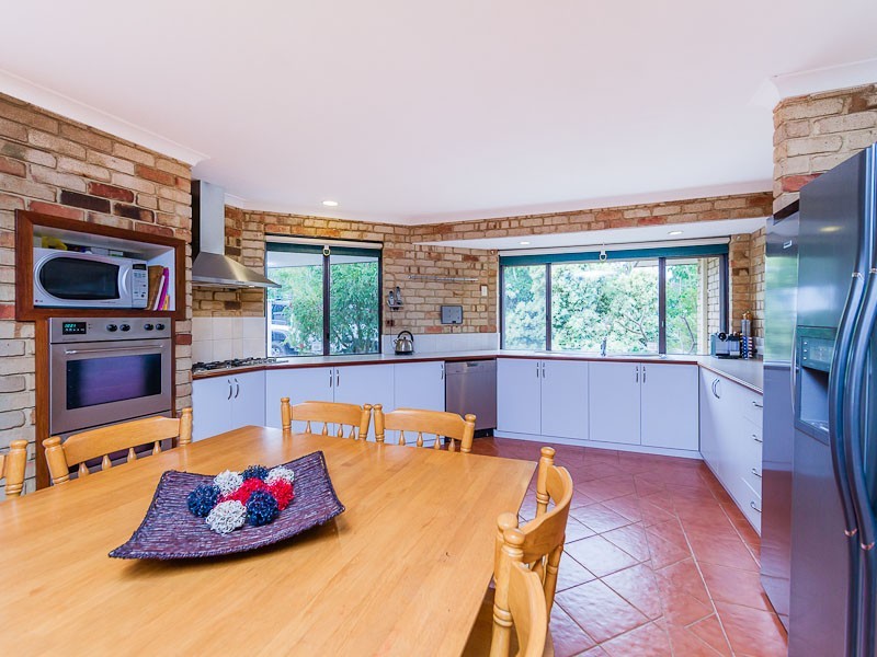 9 Cooper Court, Wellard WA 6170