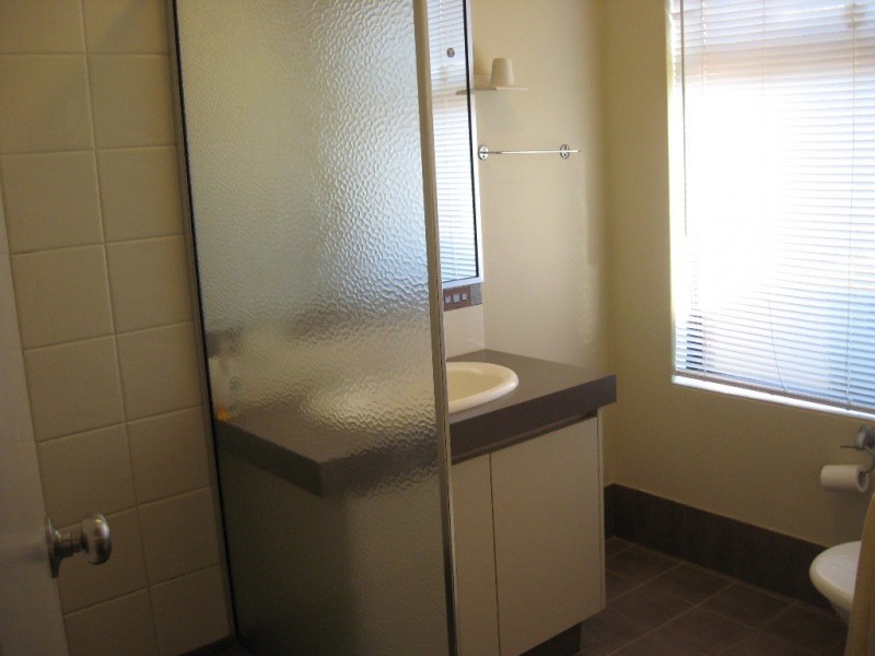 8 Weybridge Drive, Wellard WA 6170