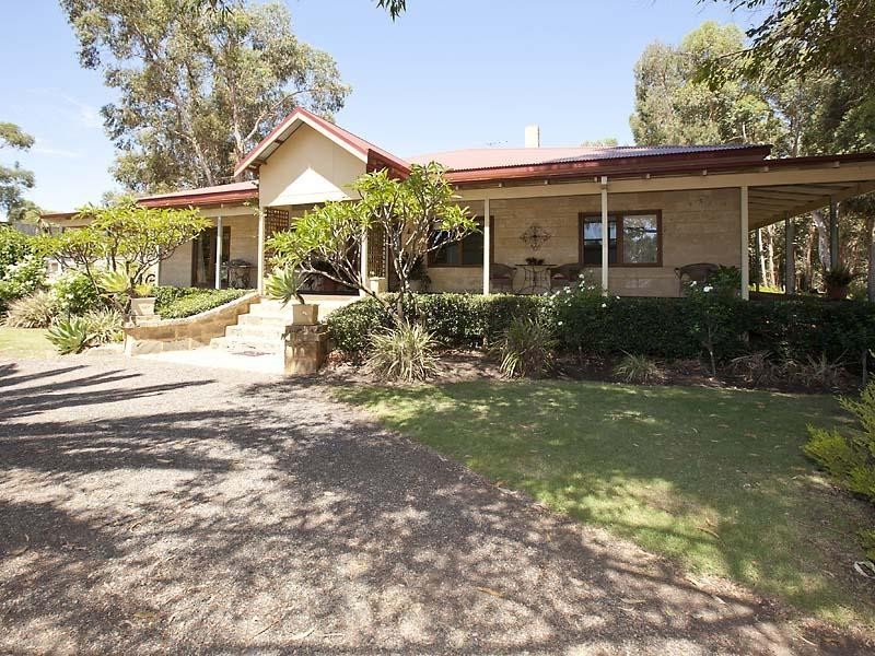 220 Duckpond Road, Wellard WA 6170