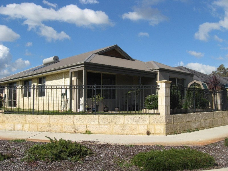 72 Price Parkway, Bertram WA 6167