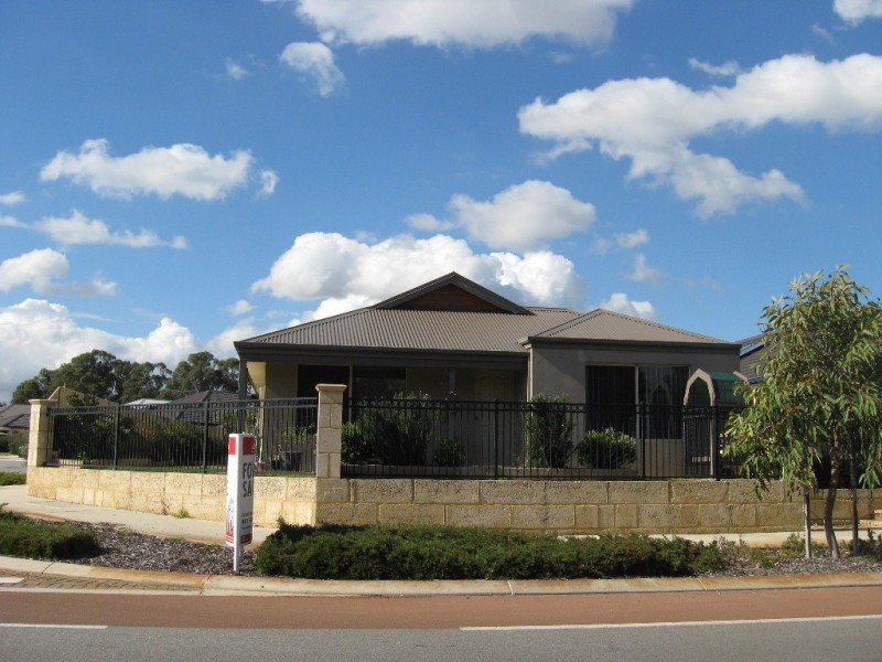 72 Price Parkway, Bertram WA 6167