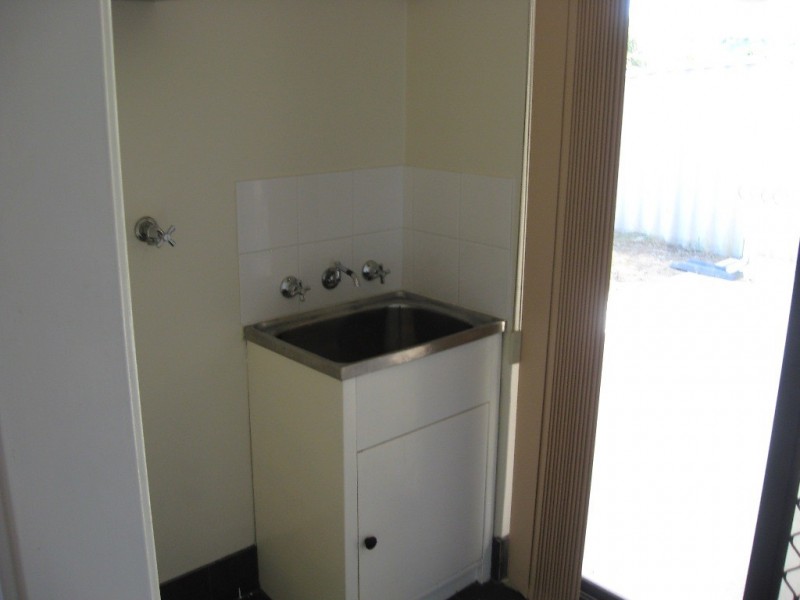 1 Loep Court, Parmelia WA 6167