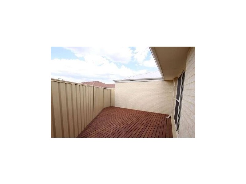 1 Antrim Way, Bertram WA 6167