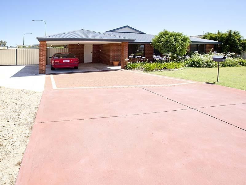 1 Whiteman Crescent, Bertram WA 6167