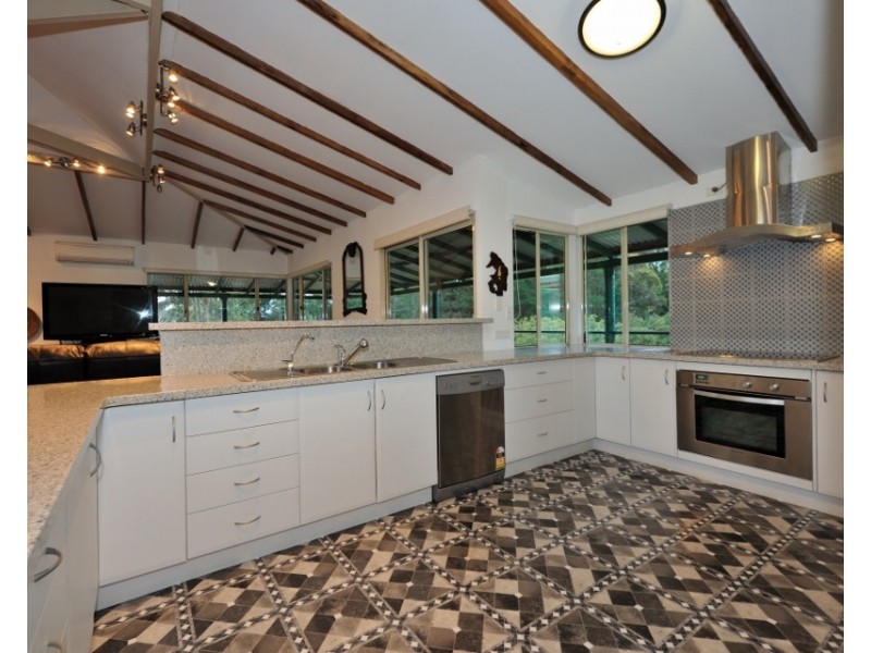 64 Canns Road, Bedfordale WA 6112