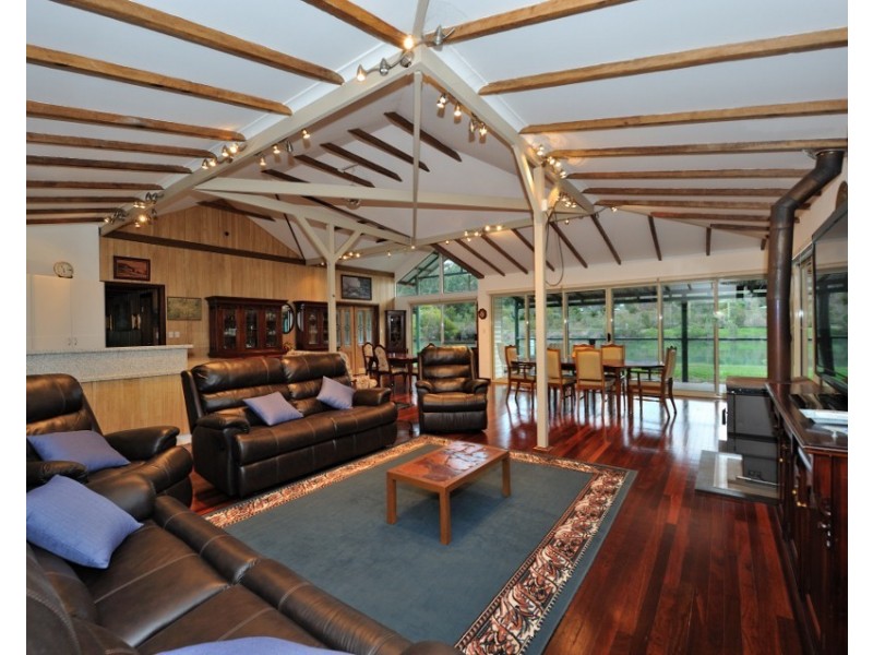 64 Canns Road, Bedfordale WA 6112