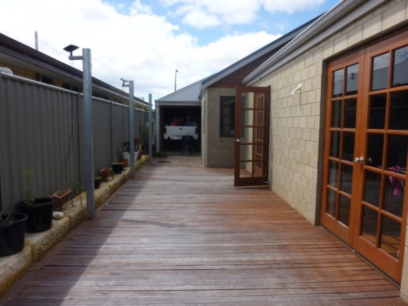 23 Surbiton Approach, Wellard WA 6170