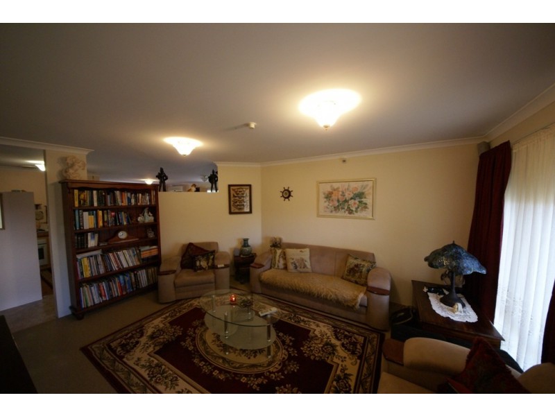 14 Hueston Lookout, Leda WA 6170