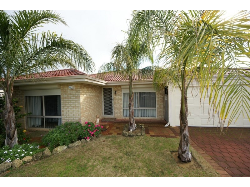 14 Hueston Lookout, Leda WA 6170