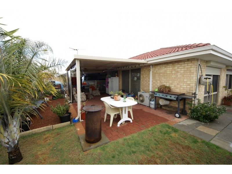 14 Hueston Lookout, Leda WA 6170