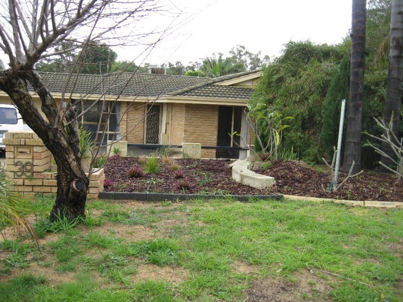 39 Parkway Gardens, Parmelia WA 6167